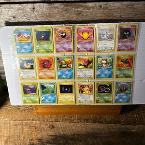 (18) POKÉMON Original 1999-2000 Assortment - All VG or better condition